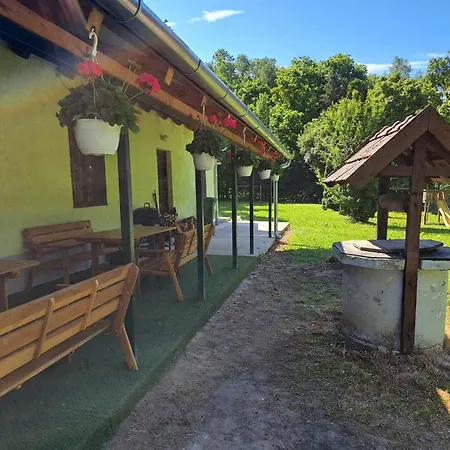 Garamszegi Szajki Vendeghaz Hosszupereszteg